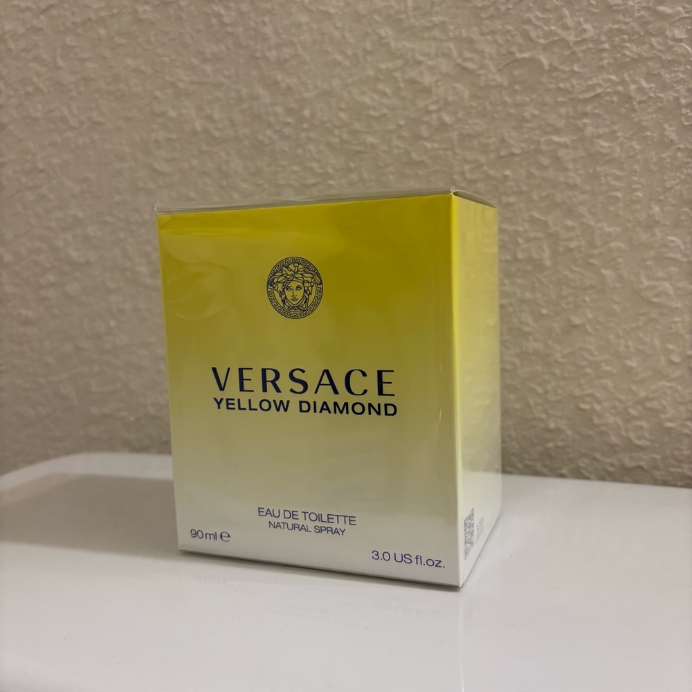 Versace Yellow Diamond 3.0 FL Oz Spray Women